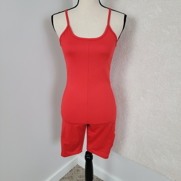 Adidas Women's Originals Lush Red And White Active Cycling Bodysuit Sz Small NEW - Picture 3 of 12